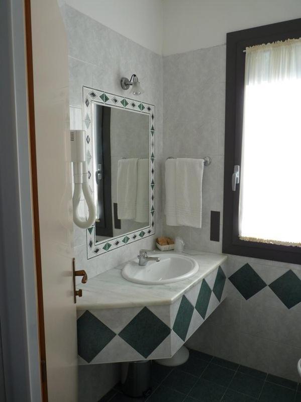 Hotel Gambrinus Lido di Jesolo Eksteriør billede