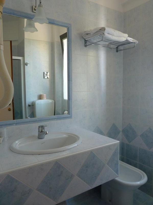 Hotel Gambrinus Lido di Jesolo Eksteriør billede
