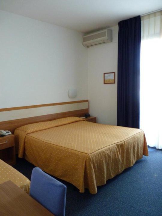 Hotel Gambrinus Lido di Jesolo Værelse billede