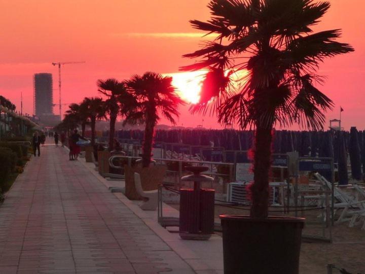 Hotel Gambrinus Lido di Jesolo Eksteriør billede