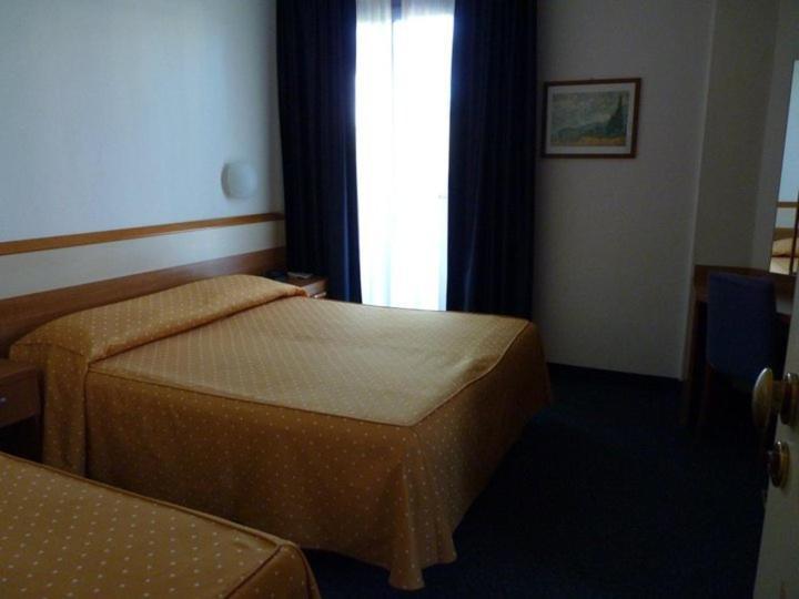 Hotel Gambrinus Lido di Jesolo Eksteriør billede